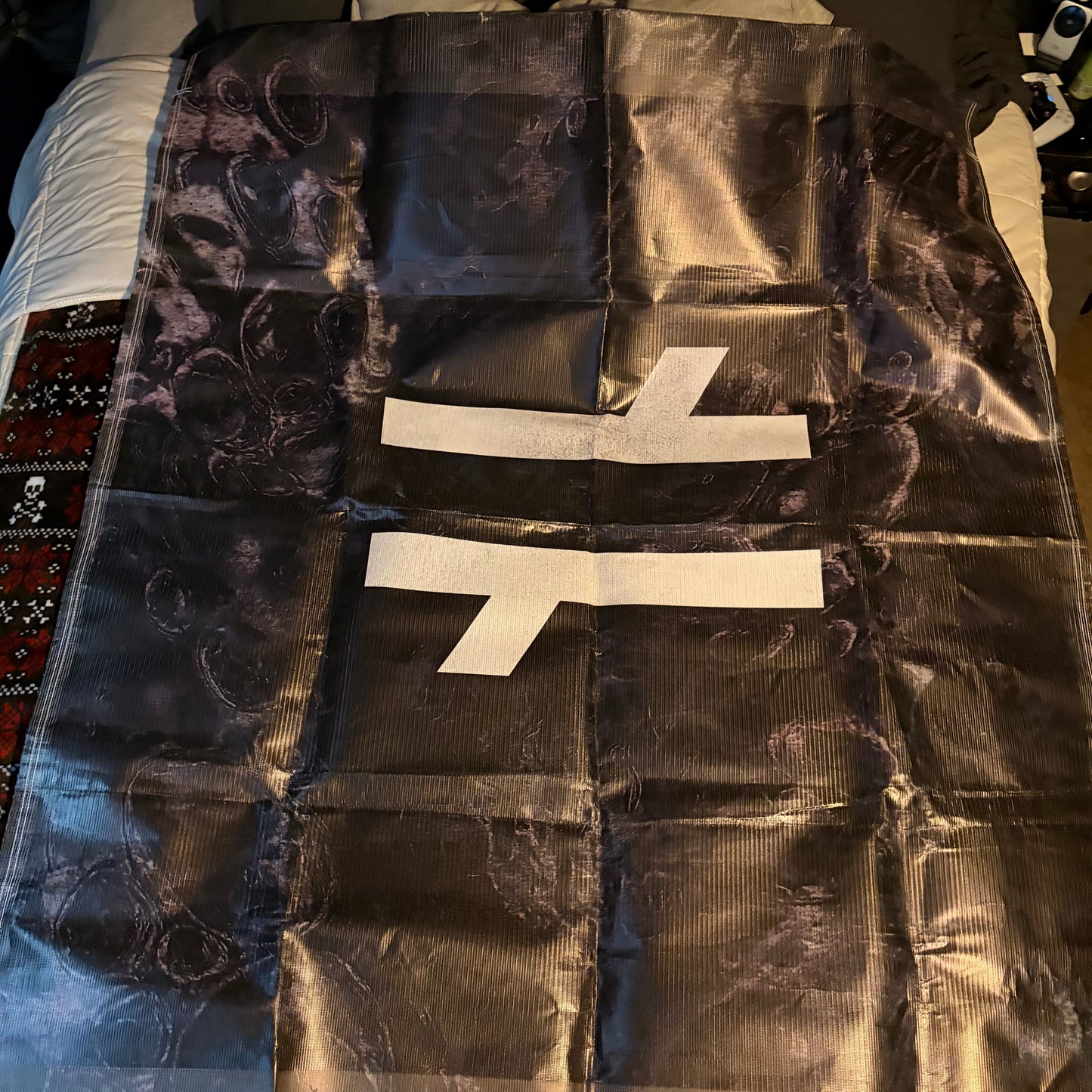 HANDS LIKE HOUSES - USED STAGE SCRIM