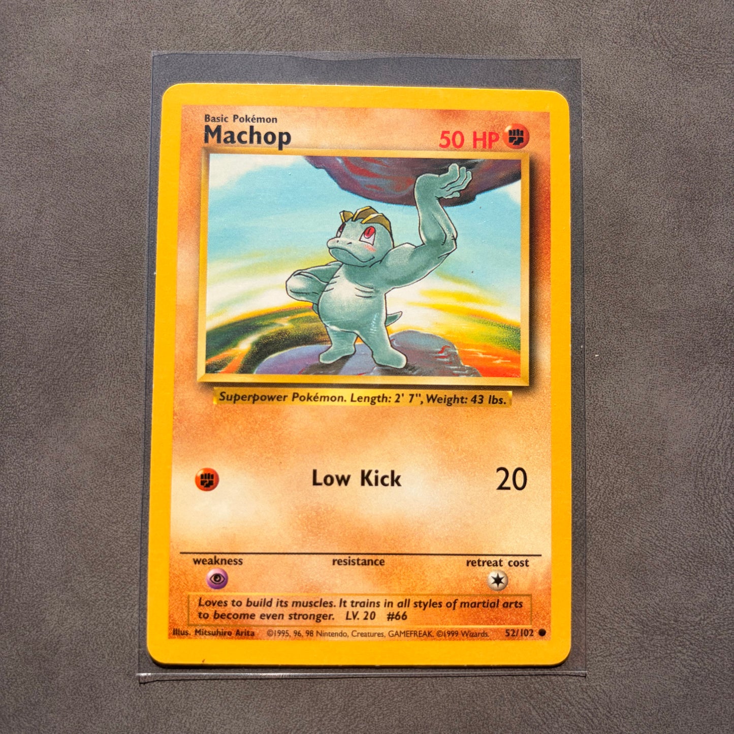 MACHOP 52/102 – BASE SET UNLIMITED – 1999 POKÉMON – NM