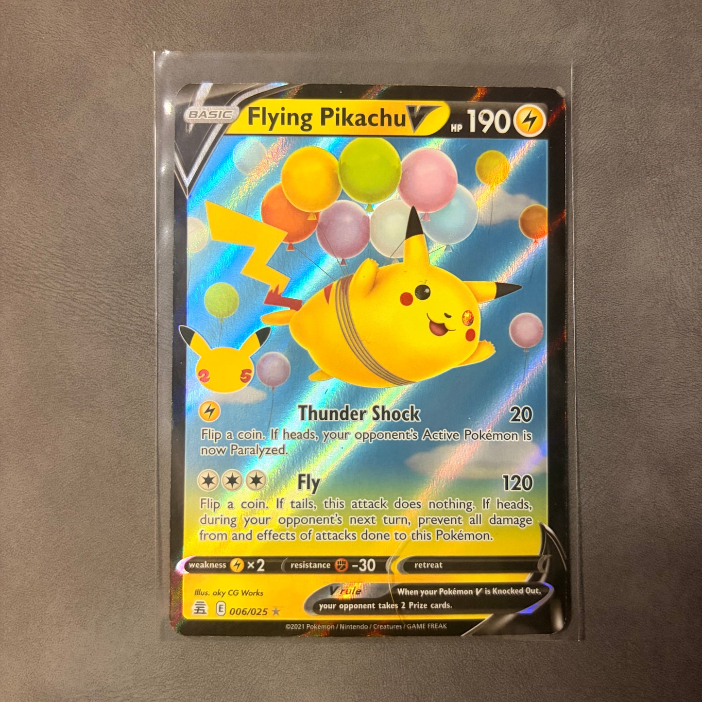 FLYING PIKACHU V 006/025 – CELEBRATIONS – 25TH ANNIVERSARY HOLO – POKÉMON TCG