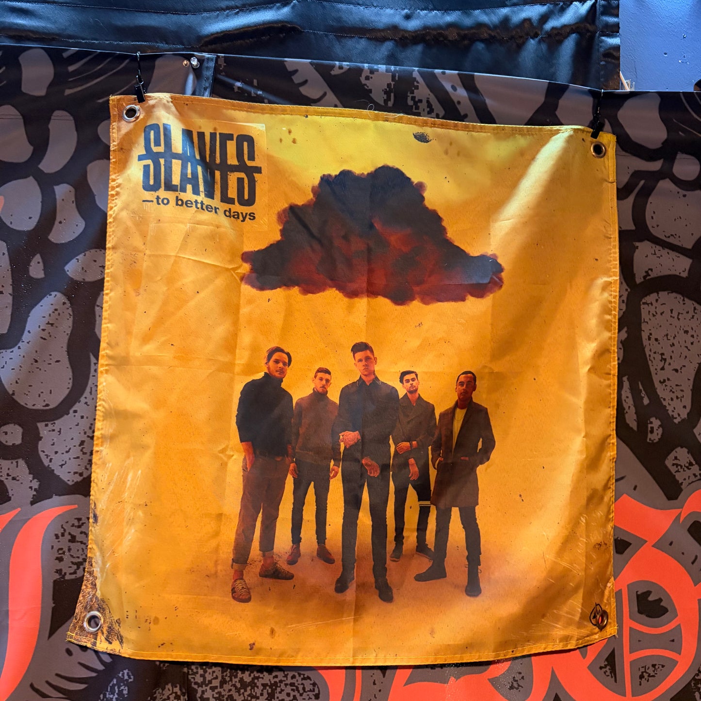 SLAVES - TO BETTER DAYS WALL FLAG