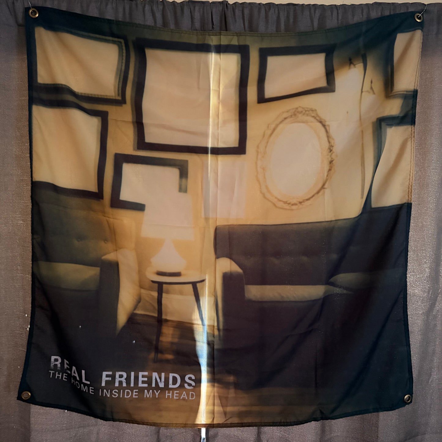 REAL FRIENDS - WALL FLAG