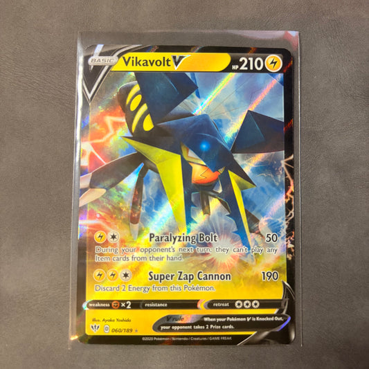 VIKAVOLT V 060/189 – DARKNESS ABLAZE – ULTRA RARE HOLO – POKÉMON TCG
