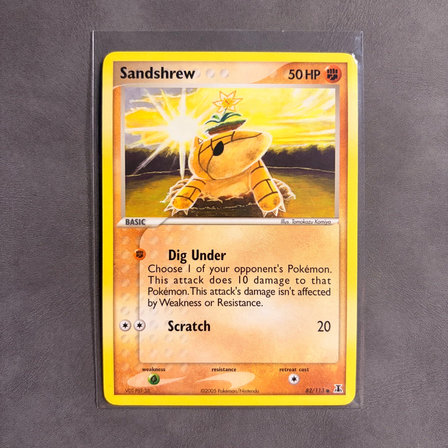 SANDSHREW 82/113 – EX DELTA SPECIES – 2005 NON-HOLO – NM /AC