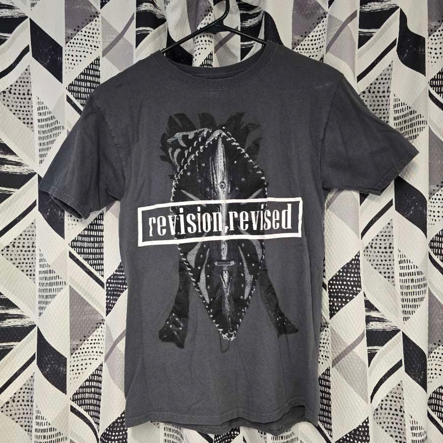 TRIBAL TEE (SMALL)